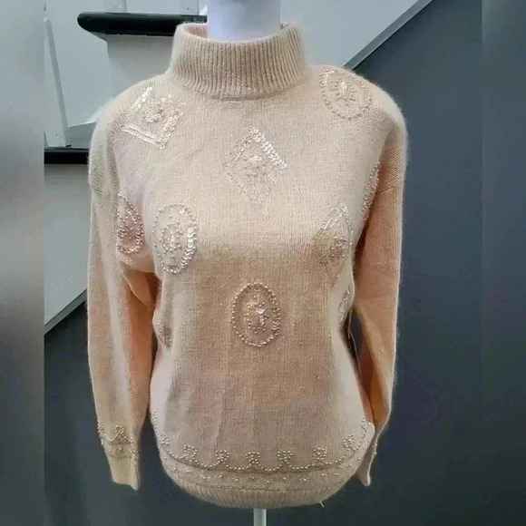 cezanne Sweaters - Vintage Cezanne Sweater Pullover Angora Lambswool Blend Pearl Embelished Size S